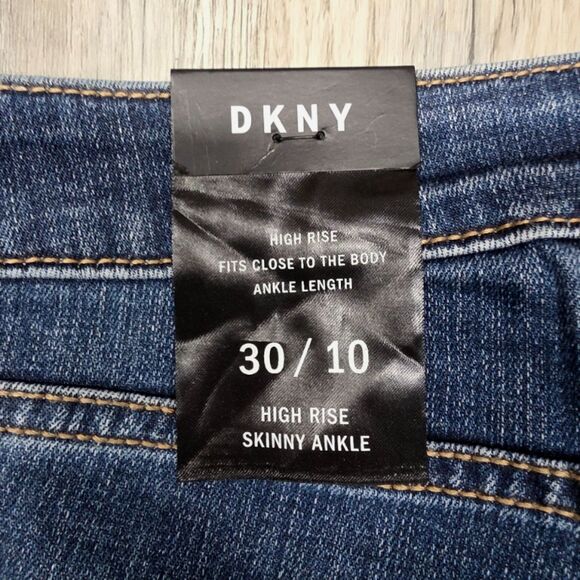 DKNY High Rise Skinny Ankle Jeans New with Tags Size 30/10 - Picture 6 of 6